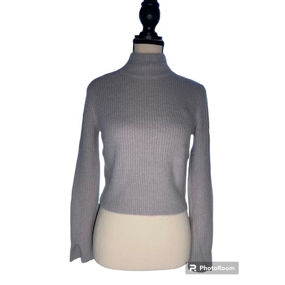 OLIVACEOUS Gray Knit Sweater Sz M - Picture 1 of 7